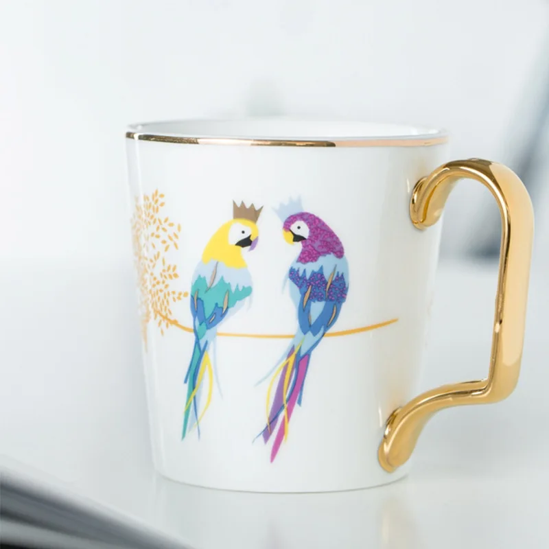 (720) Parrot Золотые животные фламинго кошка пингвин керамическая кофейная кружка костяного фарфора чашка для молока воды пара креативные подарки на день рождения - Цвет: (720) Parrot