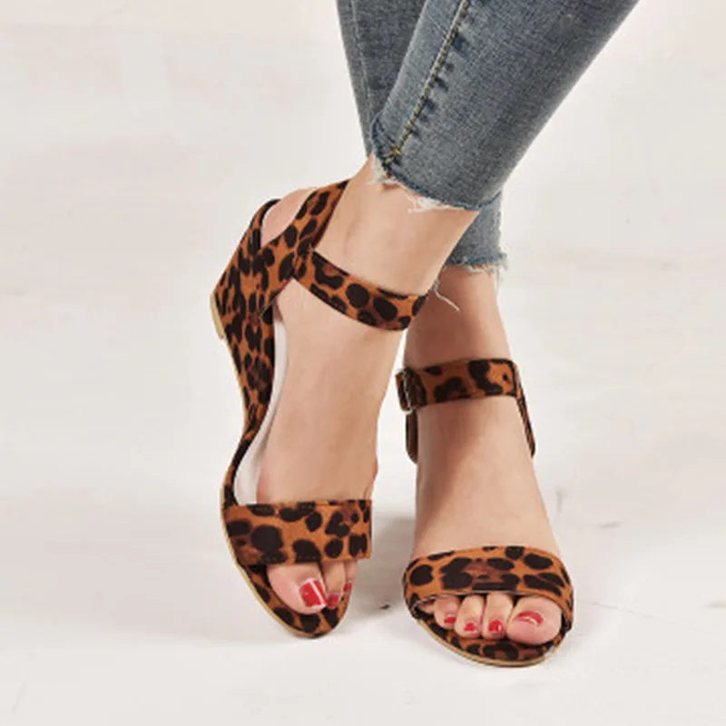 Leopard Летние босоножки; женская обувь на платформе; коллекция года; обувь на танкетке; удобные женские босоножки; повседневная обувь на каблуке с открытым носком; sapato feminino - Цвет: Leopard