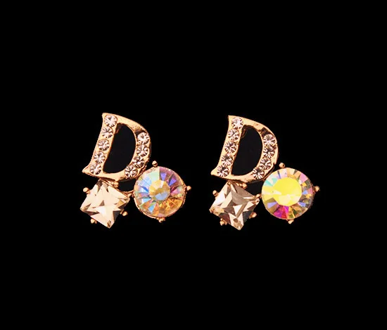 Серьги гвоздики в виде букв невесты с разноцветными стразами|stud earrings|earrings