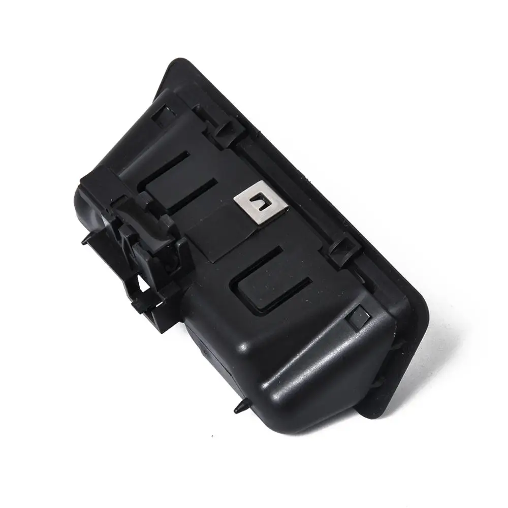 Замок для багажника кнопочный переключатель 51247118158 BMW 1 3 5 серия X1 X5 X6 118d 120d 125i 316i 318i