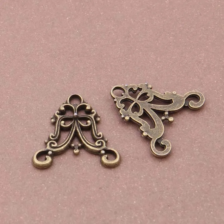 

100pcs Vintage Hollow Flowers Charm For Jewelry Making Earrings/Necklace/Bracelet/Bag/apparel/Key Chain DIY Jewelry Accessories