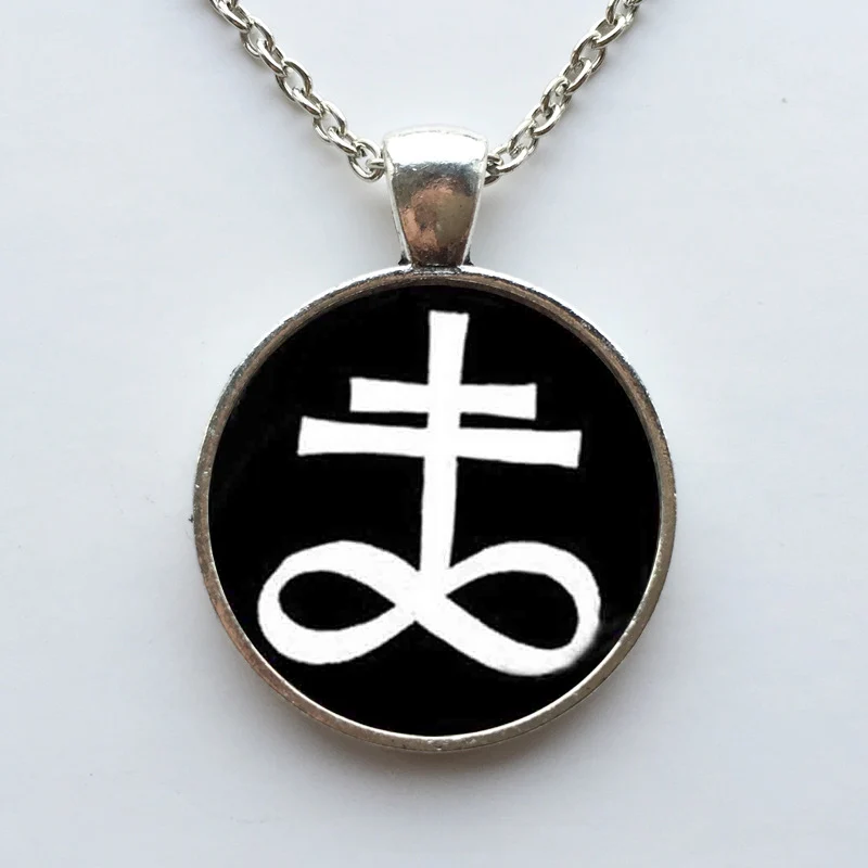 Оптовая продажа художественное стекло модные ювелирные изделия Левиафан Крест