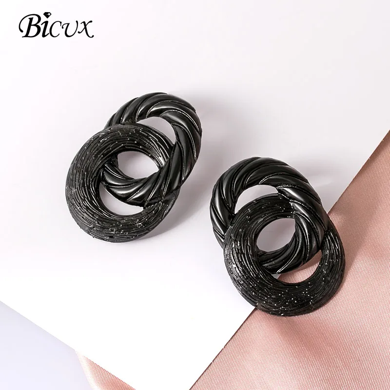 Black 1 BICUX серьги-капли в виде большого листа для Женщин, Модные Винтажные геометрические желтые зеленые длинные полые металлические серьги, ювелирное изделие - Окраска металла: Black 1