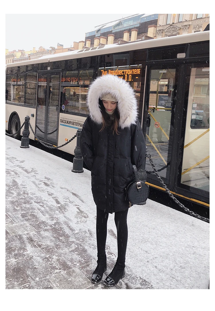 Mishow Женский пуховик в черном цвете MX18D8854