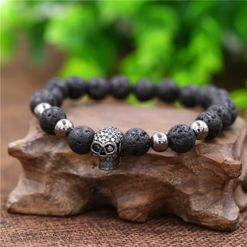 Мужской браслет с черепом фианитами в черных глазах 8 мм бусины из лавового камня