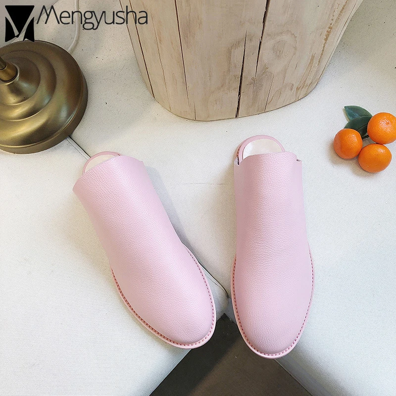 2019 г. Летние кожаные шлепанцы без застежки женские пляжные с закрытым носком