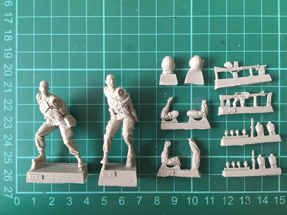 1/35 шкала Неокрашенная полимерная фигура война Вьетнама США пожар в отверстии|resin