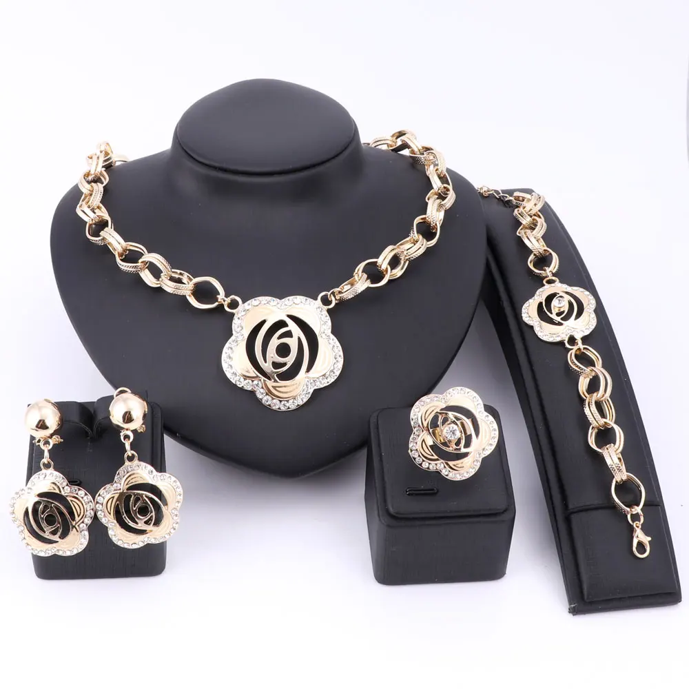 Комплект ювелирных изделий из африканских бусин изысканное резное золотое