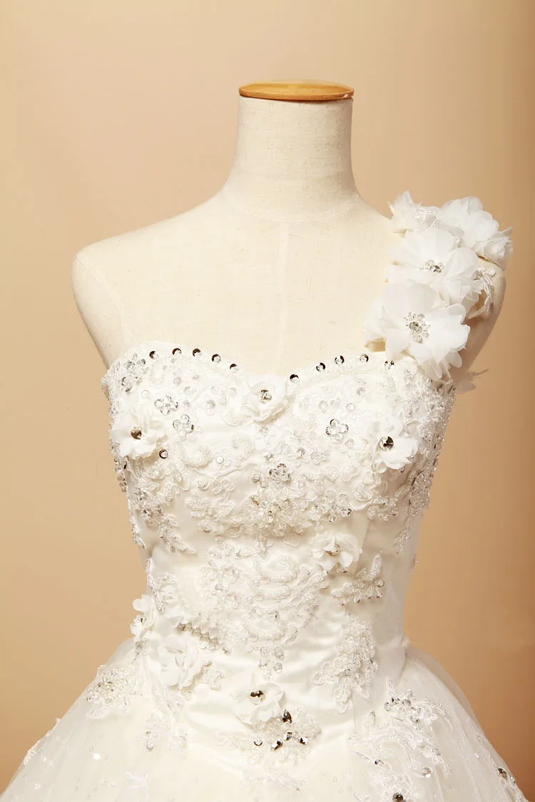 Новый стиль Реальный образец длинный шлейф на одно плечо Бисероплетение Цветы