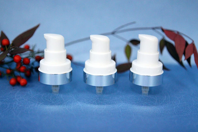 Бесплатная доставка белая безвоздушная пластиковая бутылка 15 мл/30 мл/50 мл для