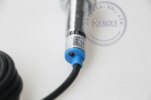 Индуктивный датчик приближения NPN 3-проводный переключатель с датчиком LJ12A3-4-Z/AX |