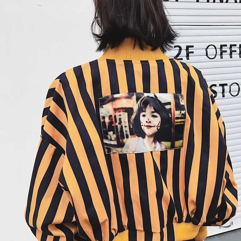 Женская куртка в полоску с нашивкой и мультяшным принтом весна осень|fashion jacket|jacket