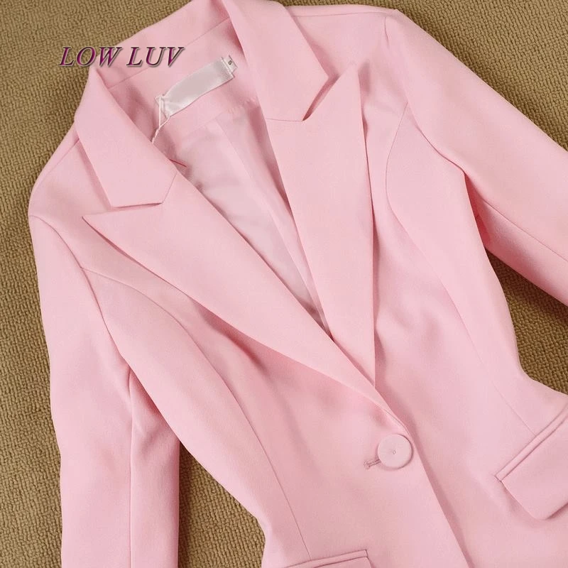 Костюм брючный женский из двух предметов блейзер пиджак и брюки весна-осень |