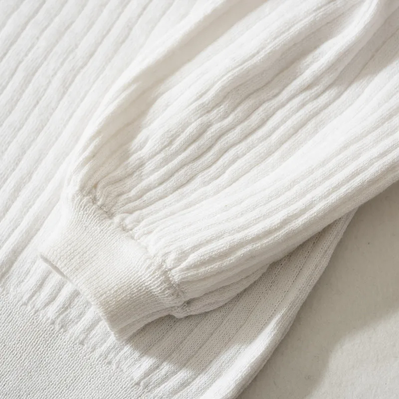 Женский шерстяной кардиган в рубчик вязаный с v-образным вырезом и вертикальными