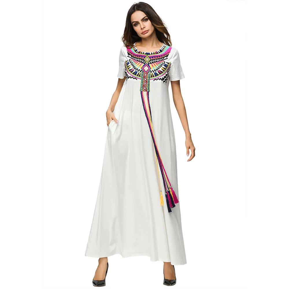 Этническое длинное платье макси с геометрическим узором и вышивкой летнее