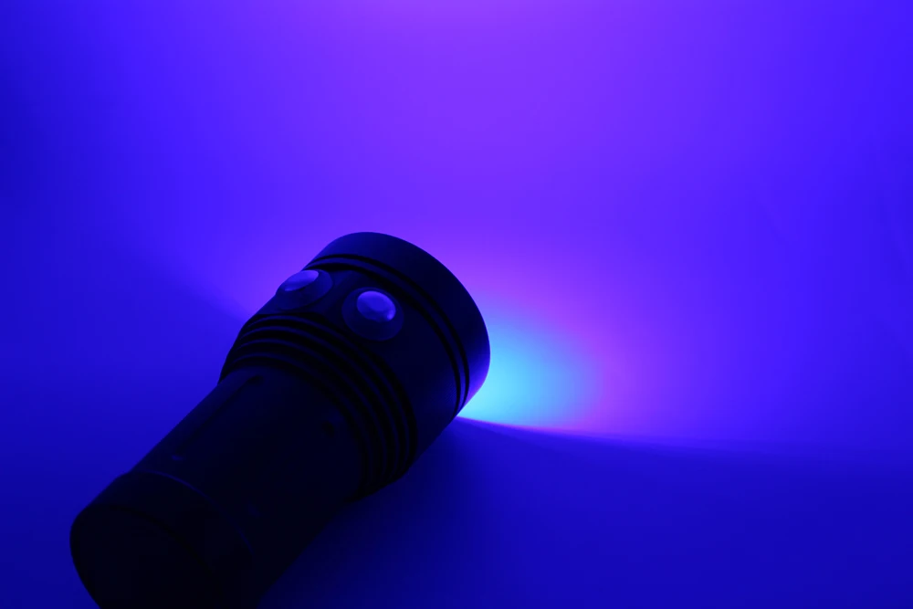8000 Люмен 10 * XM L2 светодиодный белый светильник + 4x красный UV Дайвинг фотография