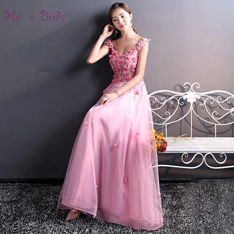 Элегантное вечернее платье в пол без рукавов с v образным вырезом и аппликацией