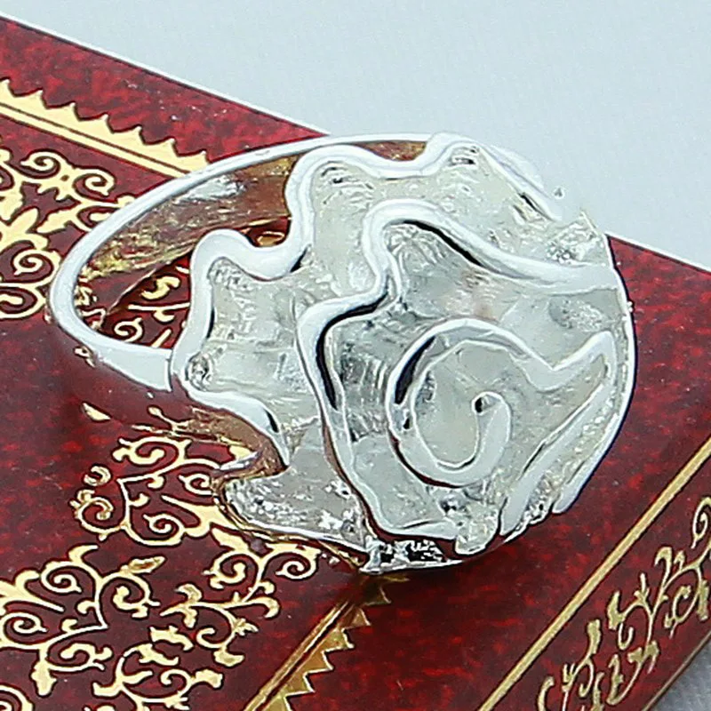 Женское кольцо из серебра 925 пробы с цветком розы