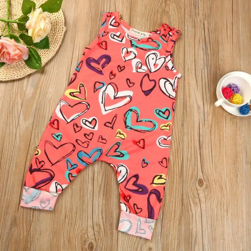 Комбинезон без рукавов с принтом сердца для новорожденных и маленьких девочек