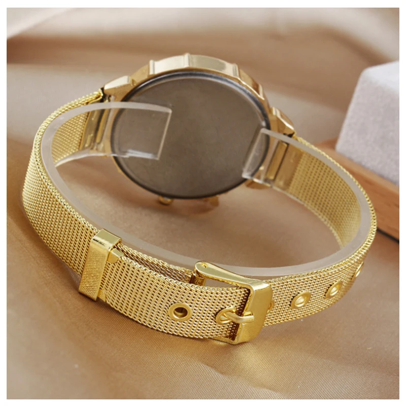 Женские кварцевые часы со стразами повседневные из нержавеющей стали с