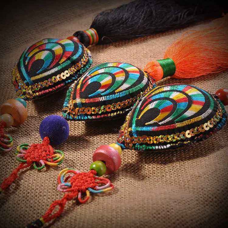 Thai decorative key holder phone chain bag hanging car wholesale 42083 | Освещение