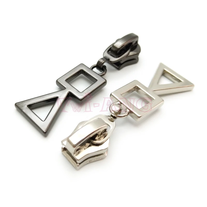

20pcs/lot,Chic Geometric 5# Zipper Slider with Triangle Square Shape Zipper Pull, Clothes Repair Kits