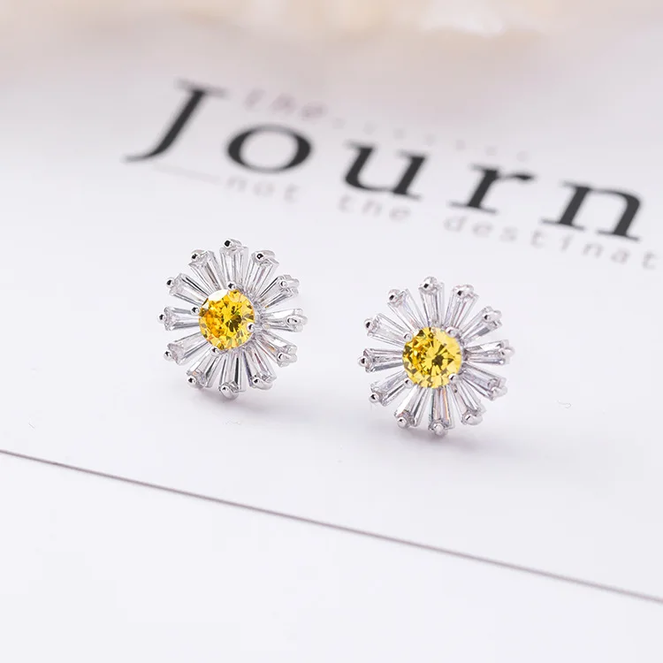 2018 эффектные Роскошные серьги гвоздики с милым циркониевым цветком для девочек