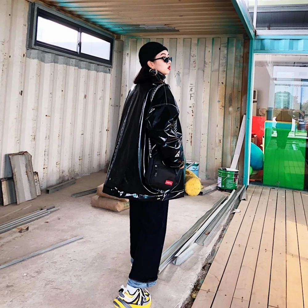 Уличная куртка в стиле хип-хоп с красивым воротником и вышитым алфавитом