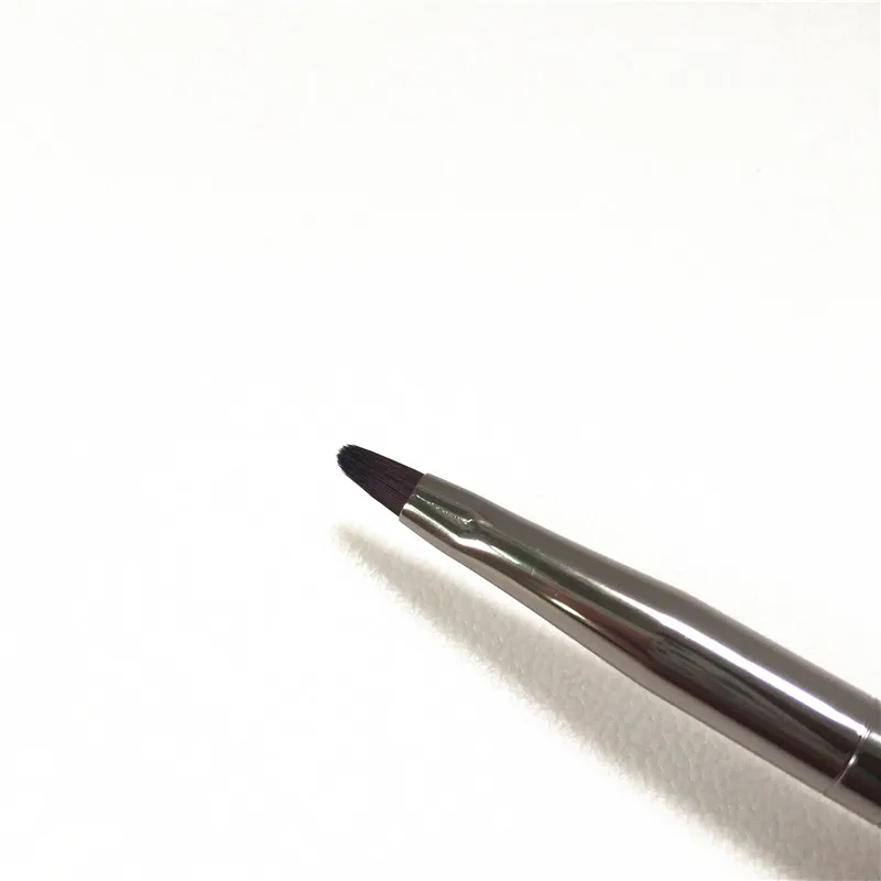 PRECISION SMUDGER BRUSH-маленькая 202-Детальная кисть для теней для век Smudge Brush-beauty Makeup аппликатор для Щетки Tool
