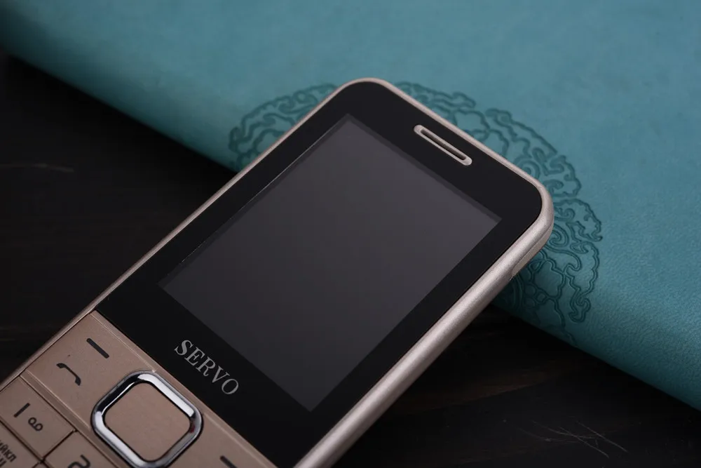 SERVO 225 телефон 2," две sim-карты мобильные телефоны GPRS Вибрация снаружи FM радио Bluetooth мобильный телефон русская клавиатура