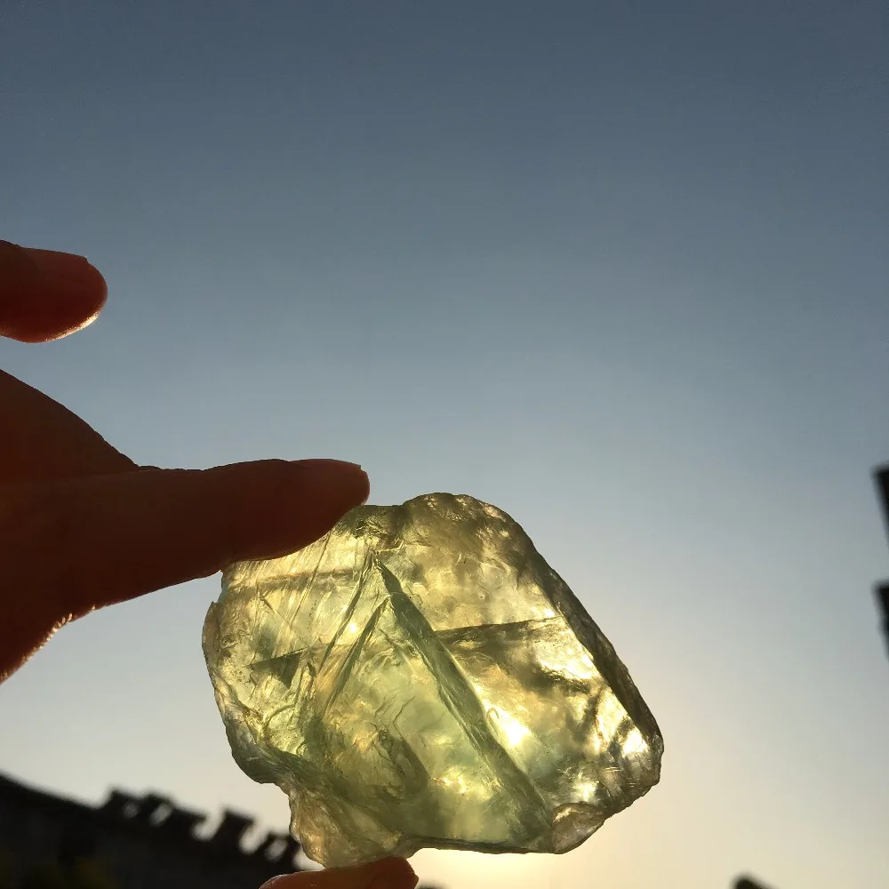 

Pretty natural gemstone green flourite mineral specimen reiki healing crystals stone meditation for home decoration wholesale