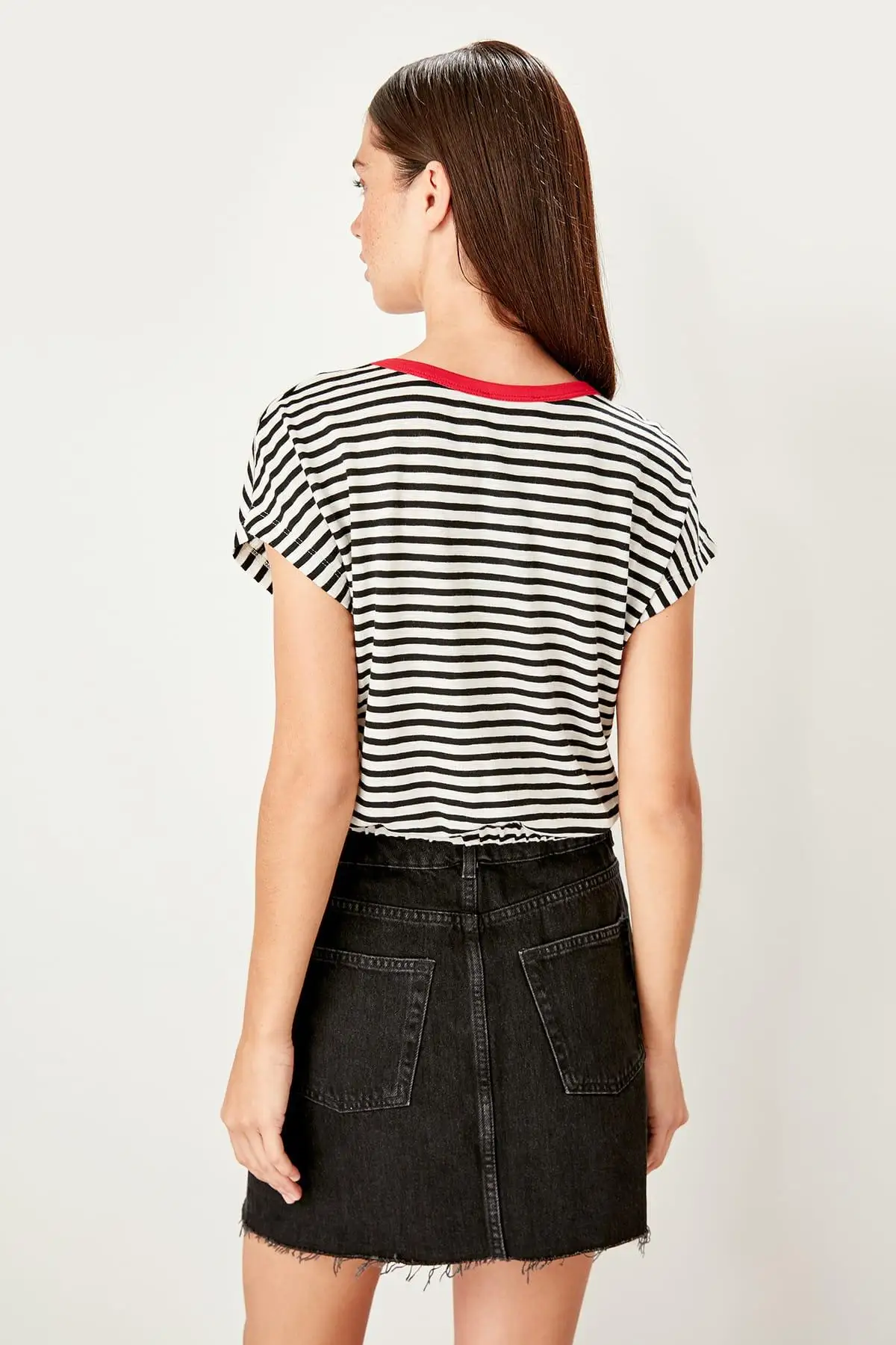 Trendyol Черные Полосатые Базовые Трикотажные футболки TWOSS19TS0307|Футболки| |