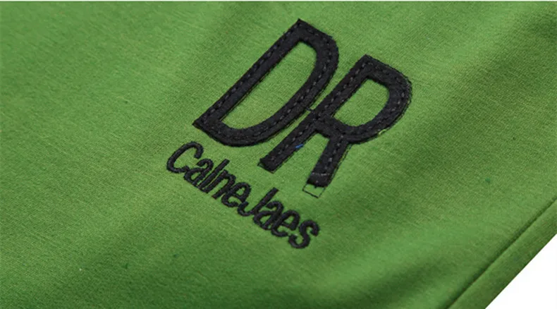 Мужской спортивный костюм с воротником стойкой комплект из 2 предметов: футболка