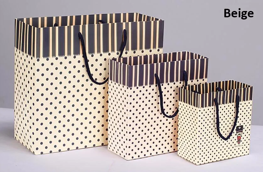 20 штук в упаковке подарочный бумажный пакет горошек с ручкой для одежды обувь