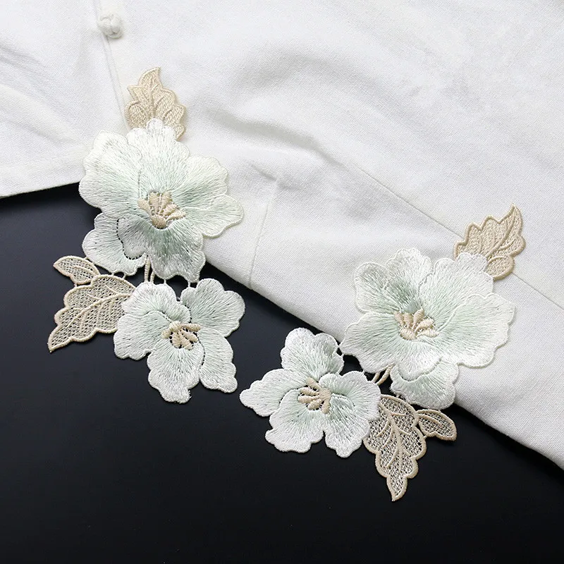 

1 Pair or 1 Piece Embroidery Magnolia Flower Patches DIY Clothing Decals Patch Sew-On Type, 5 Colors