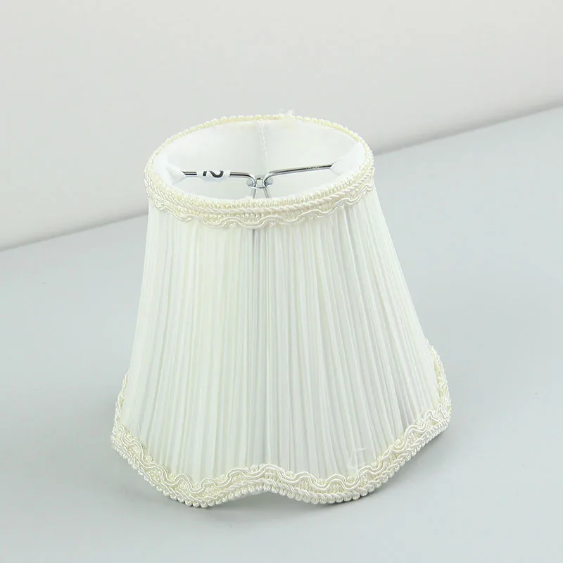 Фото Белая кружевная лампа небольшой настенный абажур стеклянная люстра