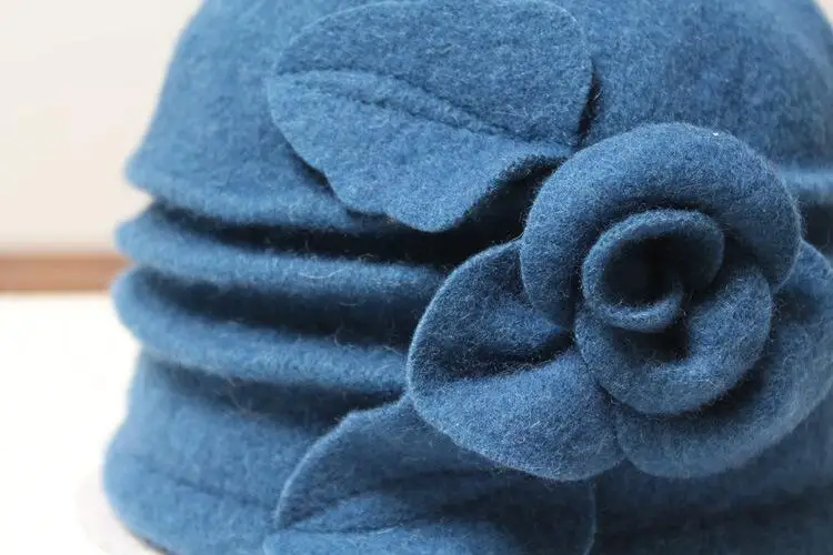 Новые женские шляпы 100% чистой шерсти купол зимние шапки для женщин Цветочный