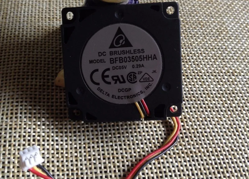 

Delta BFB03505HHA-F00 3,5 CM 3510 35x35x10mm DC 5V 0.29A маленький вентилятор