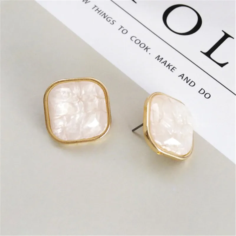 stud earrings Модные квадратные серьги-гвоздики с эпоксидной смолой, металлические геометрические популярные золотые серьги-гвоздики, серьги из смолы, Женские Ювелирные изделия - Окраска металла: stud earrings
