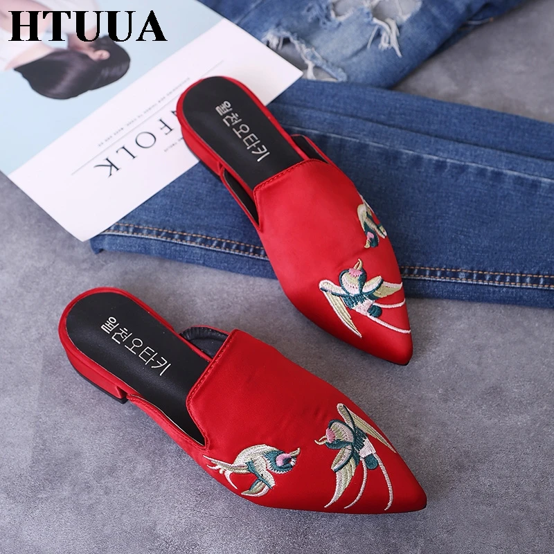 HTUUA/модные атласные туфли без каблуков с вышивкой задника женские шлепанцы