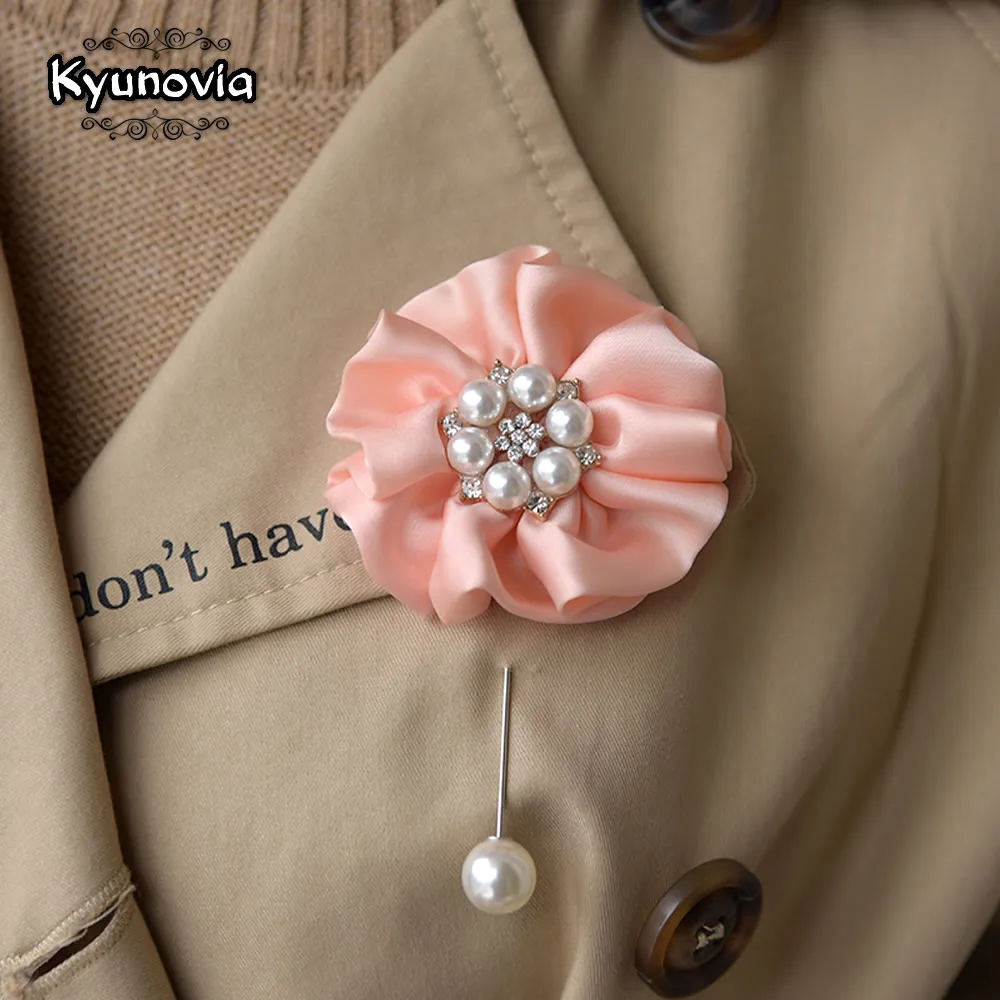 

Kyunovia Wedding Prom Brooch Boutonnieres Ceremony Corsage Flower Wedding Groom Boutonniere Groomsmen Buttonhole Flowers FE90