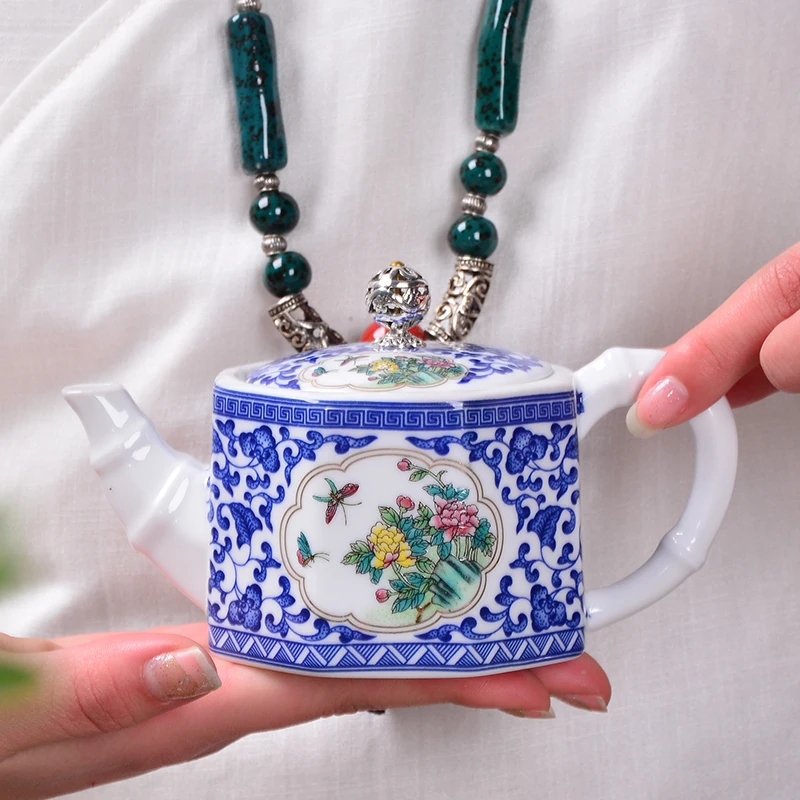 

230ml Jingdezhen Blue and White Porcelain Ceramic Teapot Kung Fu Tea Set Brew Tea Pot Tea Maker Drinkware Vintage Home Decor
