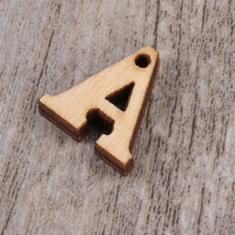 100 шт Деревянный без финишной отделки столичный буквенный Алфавит Деревянные вырезанные диски с отверстиями художественные Поделки Сделай Сам Декор дисплея A3
