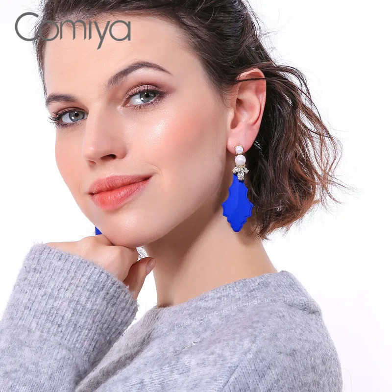 Comiya модные Висячие серьги для женщин акриловая подвеска с жемчужиной цветок