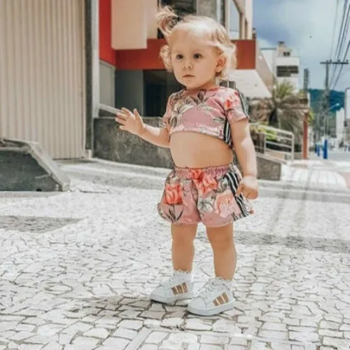 Новые модные летние детские нагрудники для маленьких девочек топы с цветочным