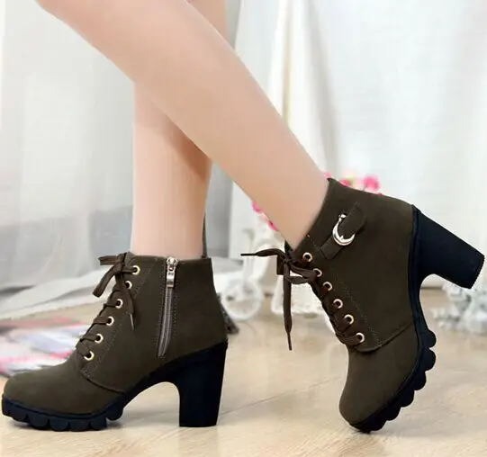 Женские пикантные Зимние ботильоны из флока со шнуровкой и пряжкой теплые