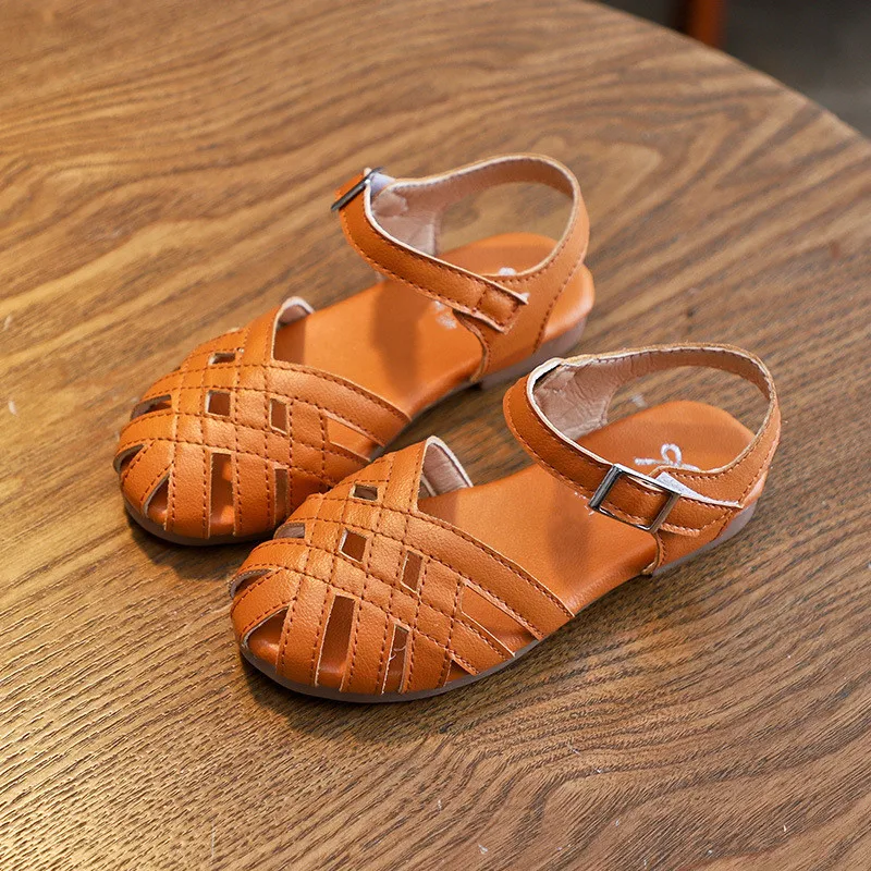Сандалии с закрытым носком для девочек Нескользящие летняя обувь начинающих