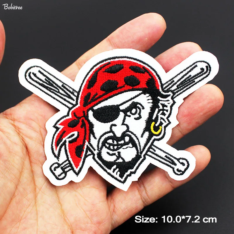 Череп Пират капитан нашивка наклейки Утюг на креативные значки вышивка DIY