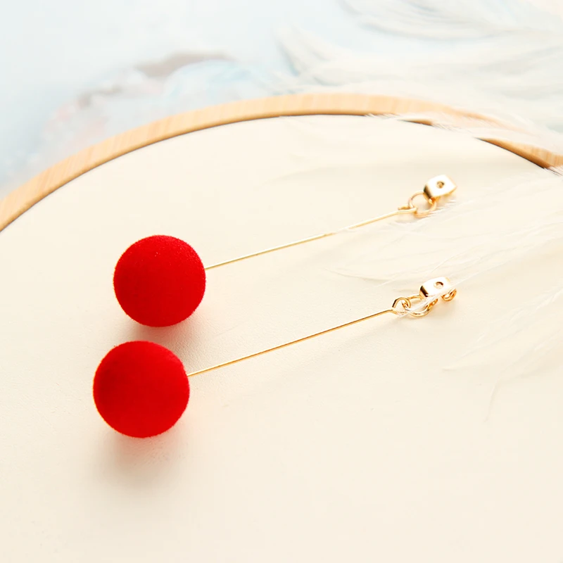 

Fashion Red Black Plush Ball Personality Drop Earrings For Women Jewelry Gift Round Long Tassel Simple Dangle Earrings Statement
