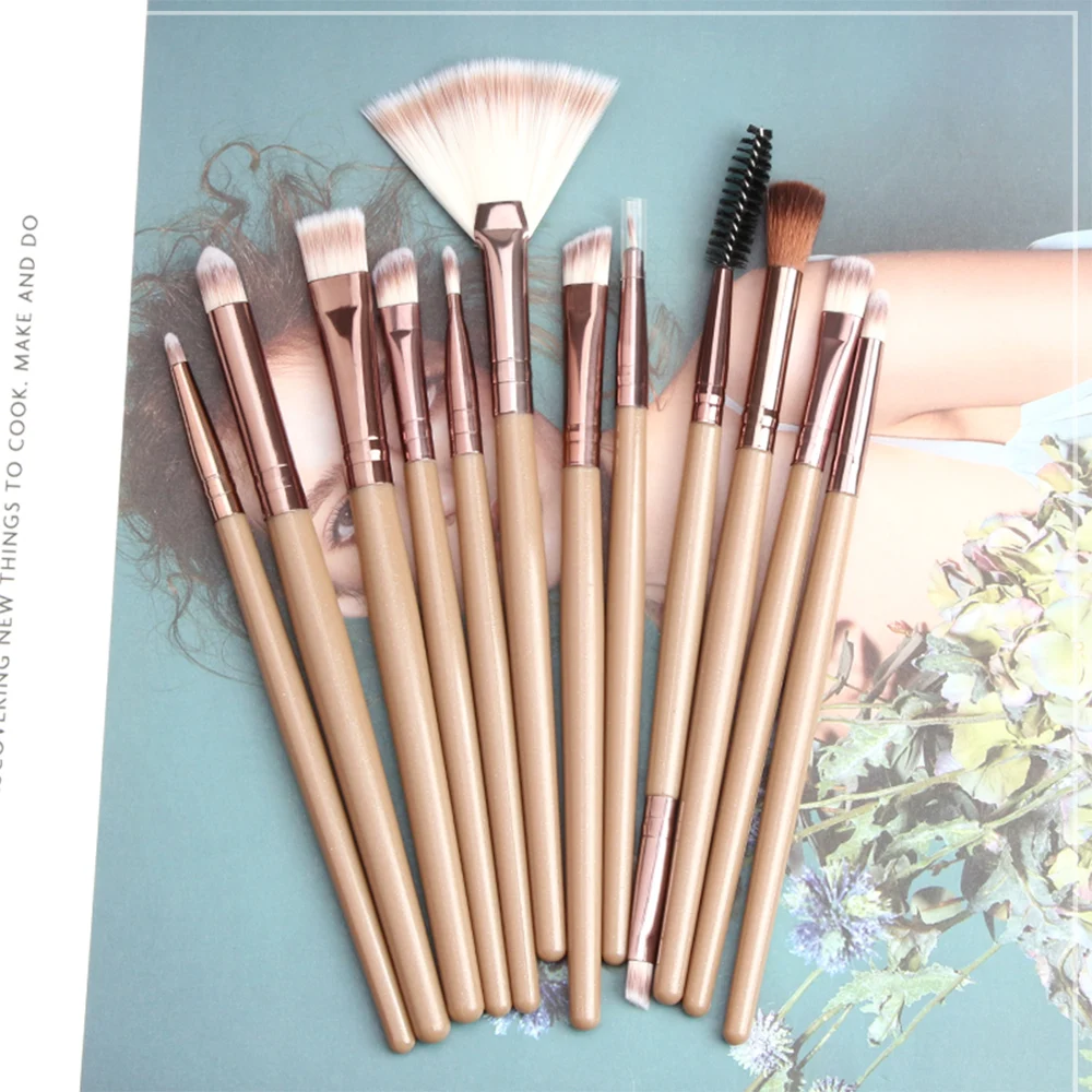 Набор кистей для макияжа нейлоновые кисточки растушевки теней румян пудры